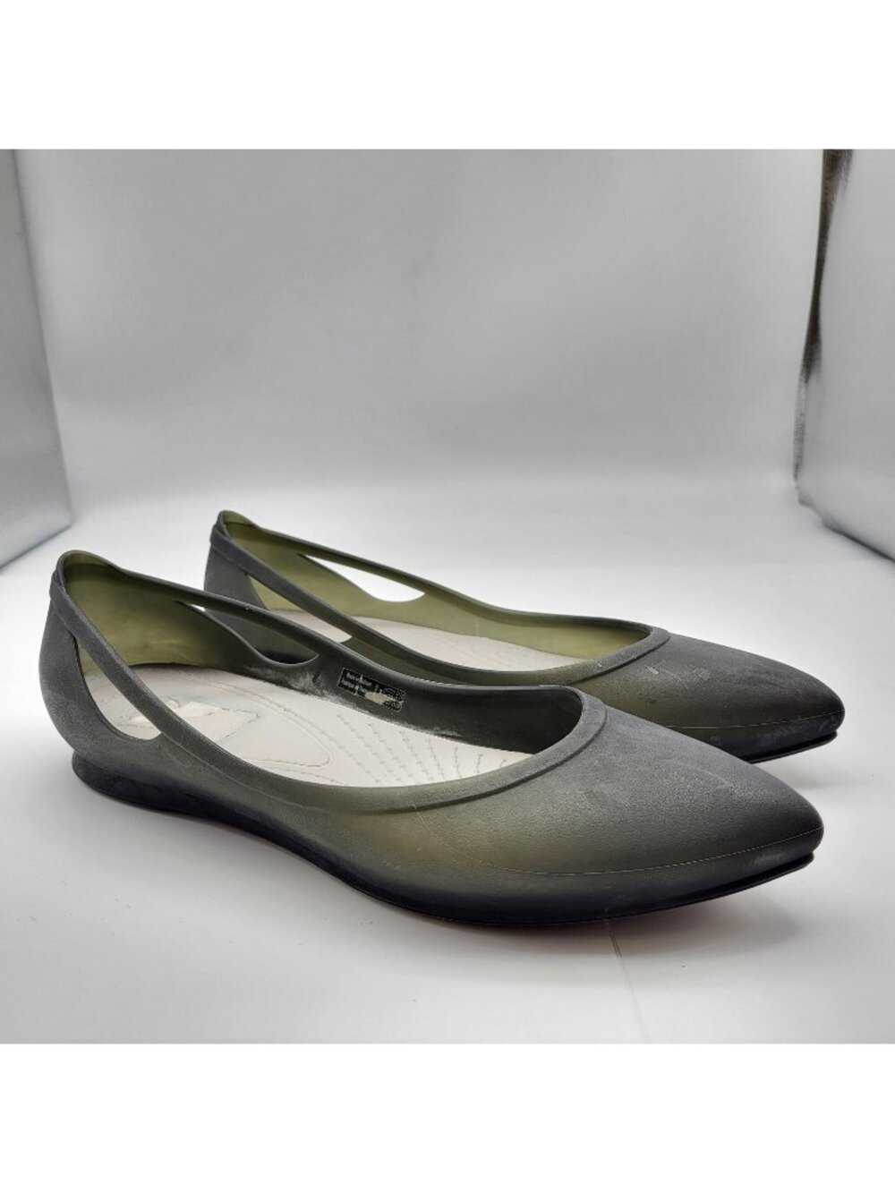 Crocs Rio Ballerina Flats Shoes Grey Black Pointed Toe Cutout Women’s Sz 9 Vegan